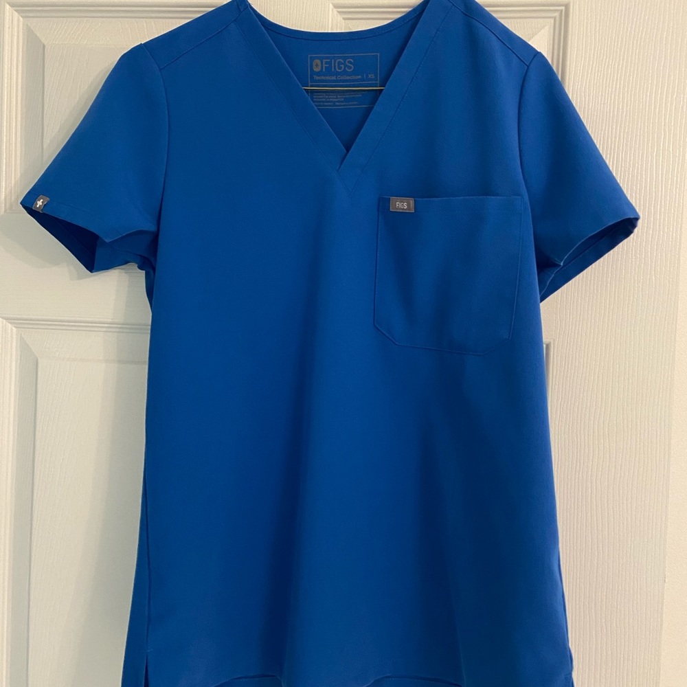 Figs Scrub Top